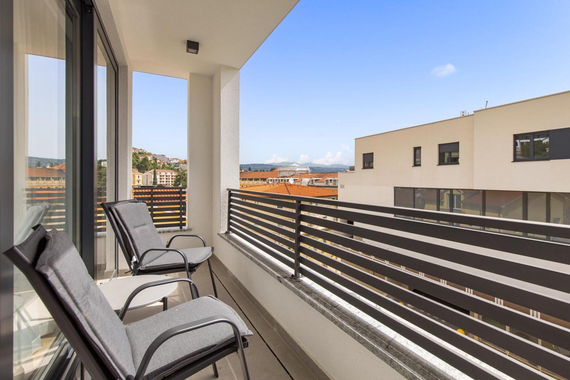 Belinda Apartments With Balcony & Private Parking Opatija Dış mekan fotoğraf