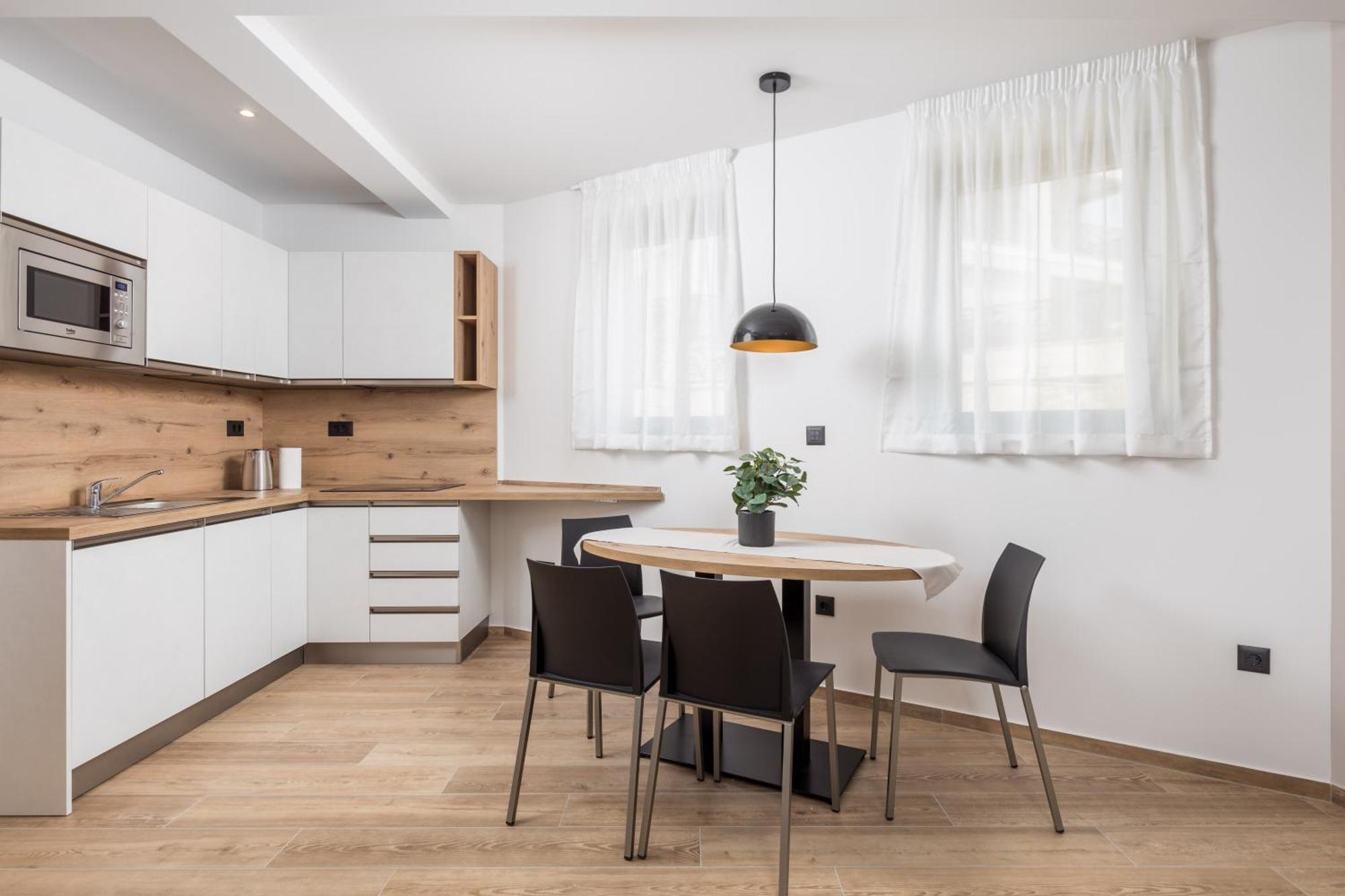 Belinda Apartments With Balcony & Private Parking Opatija Dış mekan fotoğraf