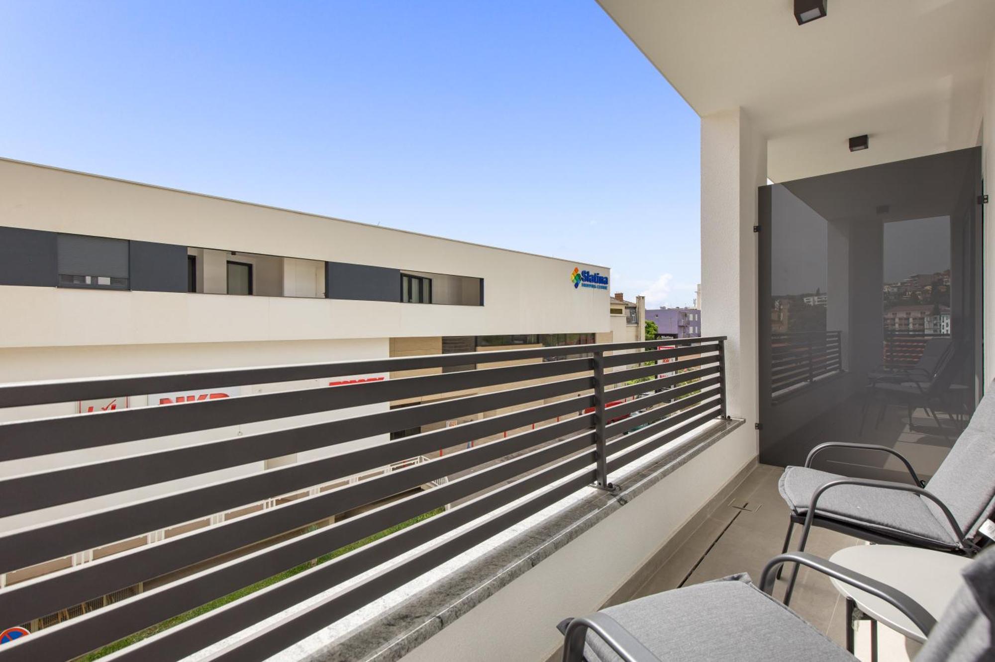 Belinda Apartments With Balcony & Private Parking Opatija Dış mekan fotoğraf
