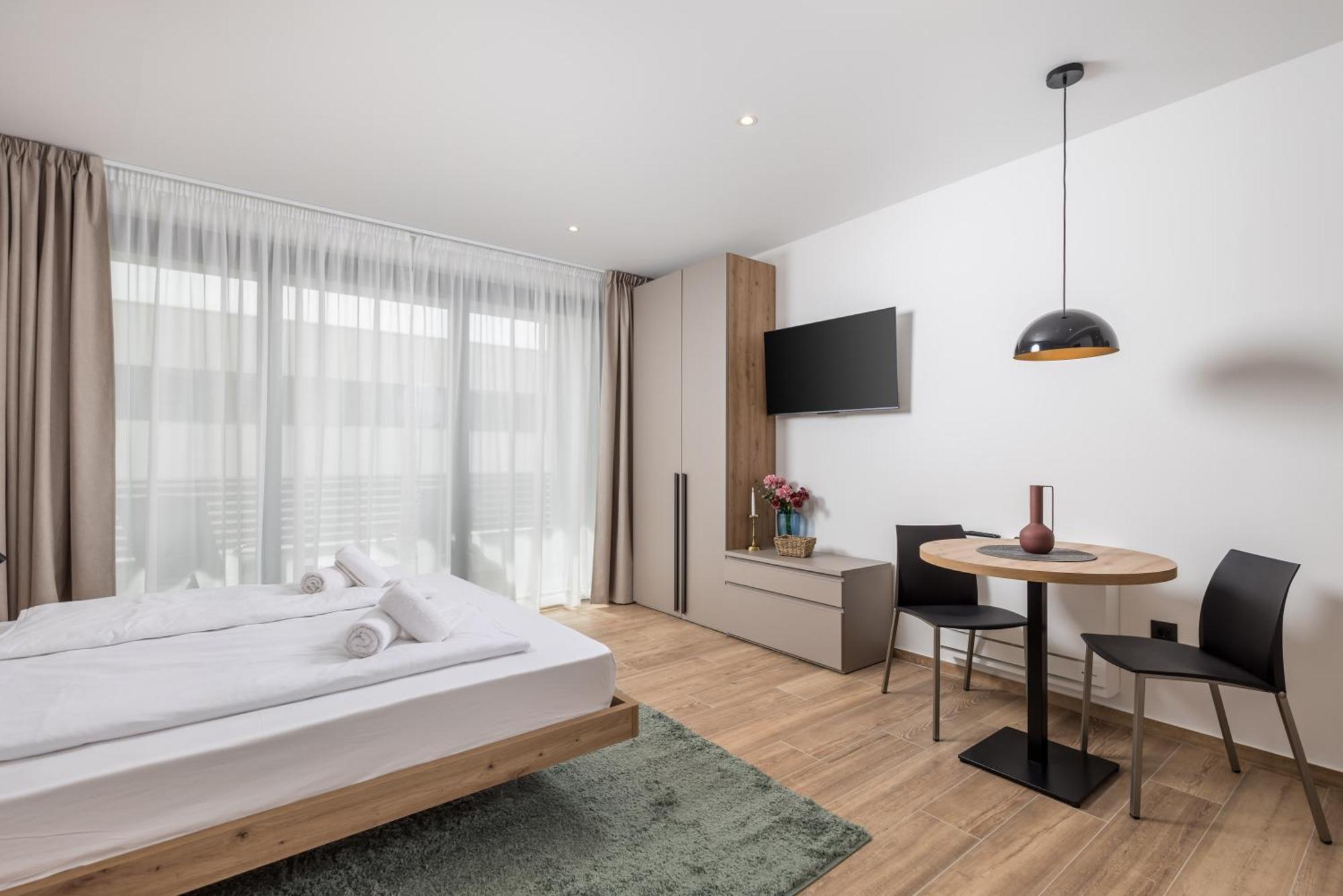 Belinda Apartments With Balcony & Private Parking Opatija Dış mekan fotoğraf