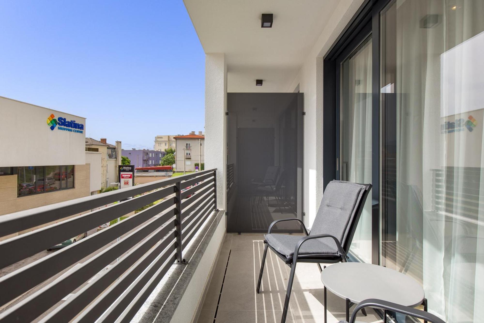 Belinda Apartments With Balcony & Private Parking Opatija Dış mekan fotoğraf
