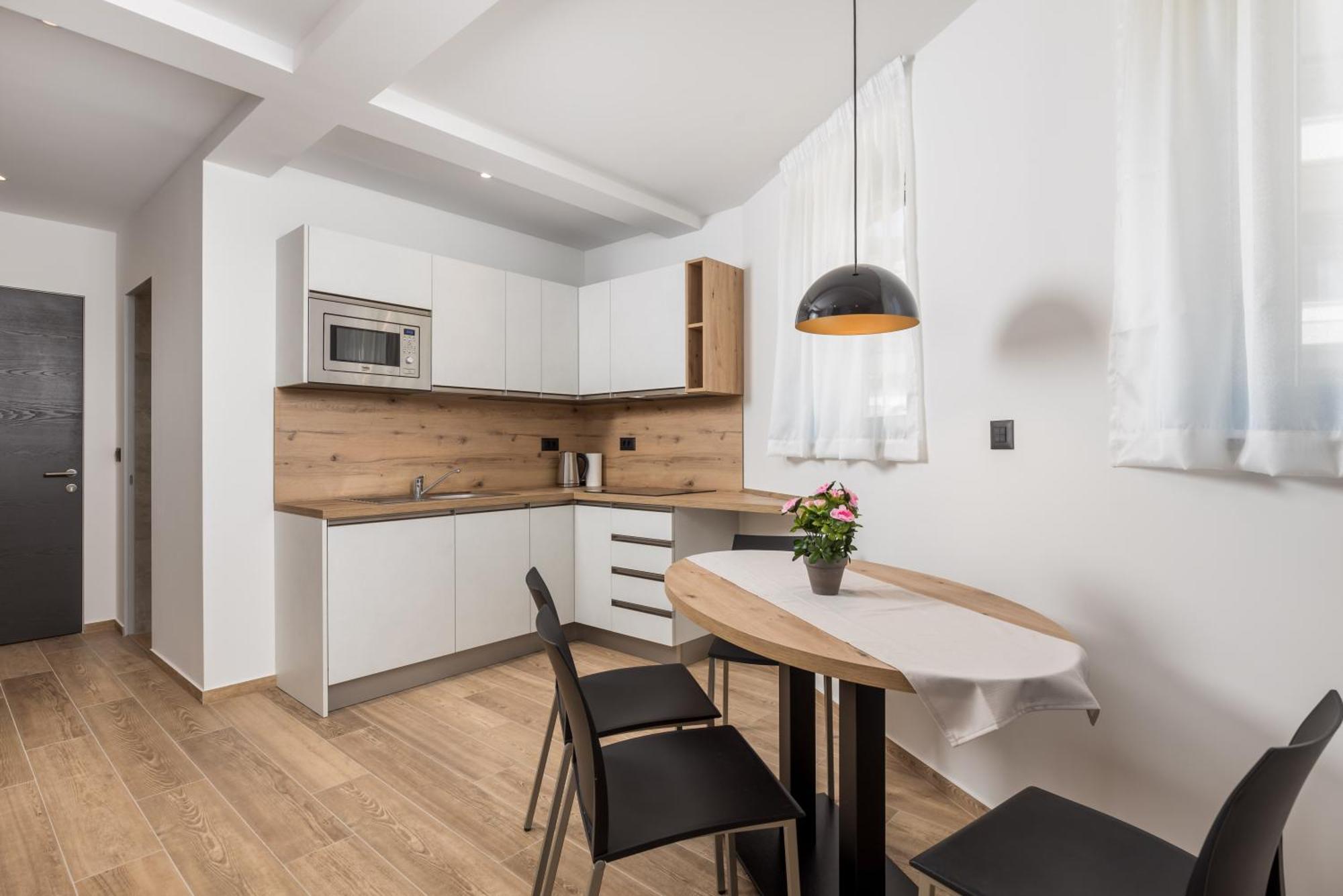 Belinda Apartments With Balcony & Private Parking Opatija Dış mekan fotoğraf