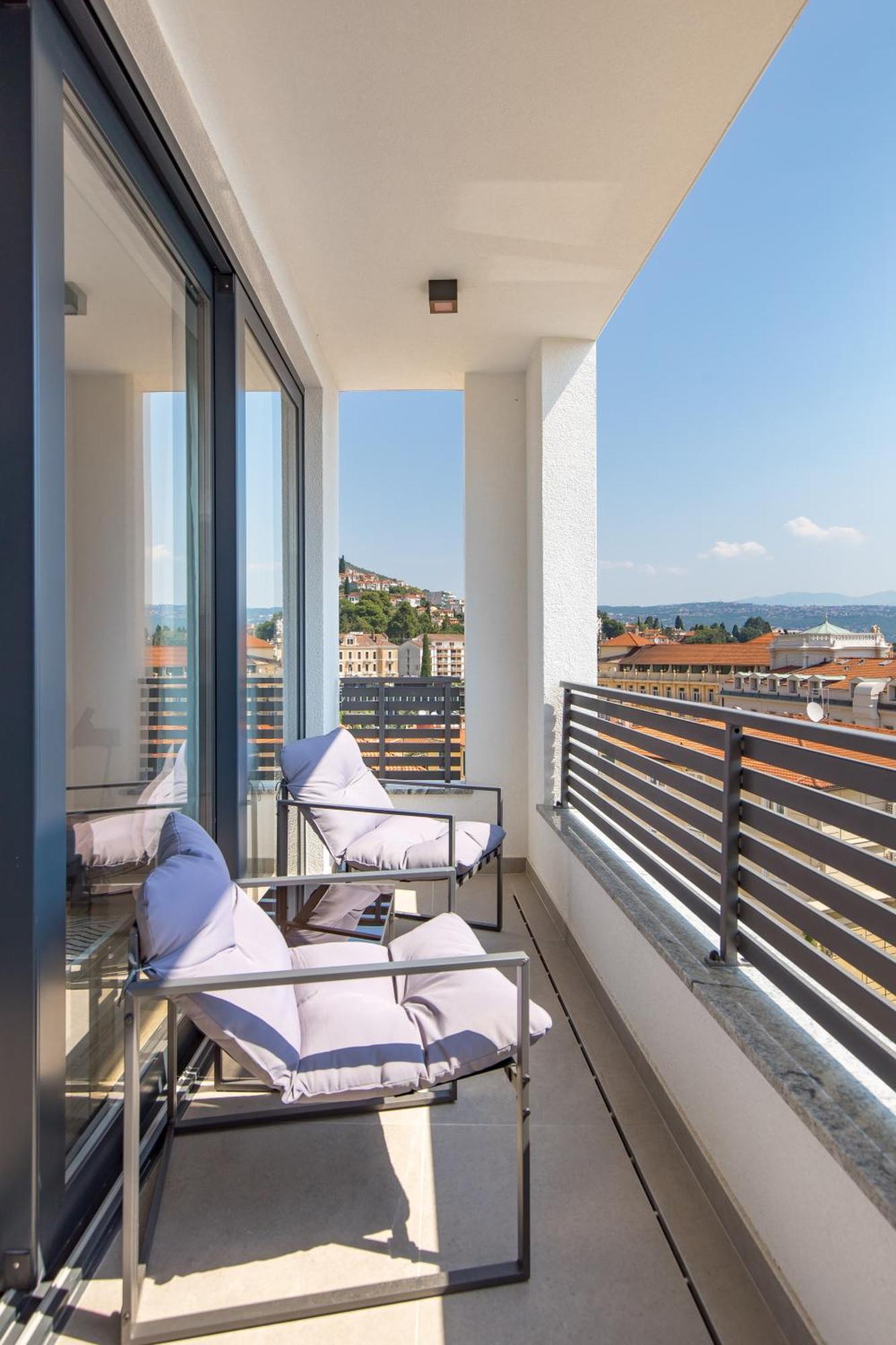 Belinda Apartments With Balcony & Private Parking Opatija Dış mekan fotoğraf