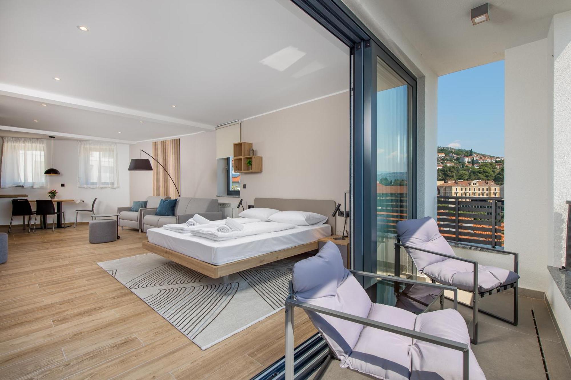 Belinda Apartments With Balcony & Private Parking Opatija Dış mekan fotoğraf