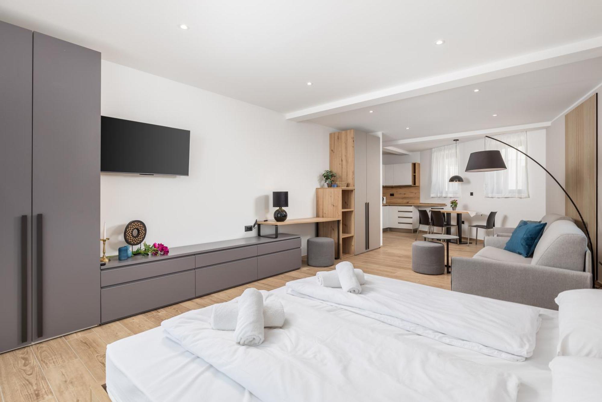 Belinda Apartments With Balcony & Private Parking Opatija Dış mekan fotoğraf