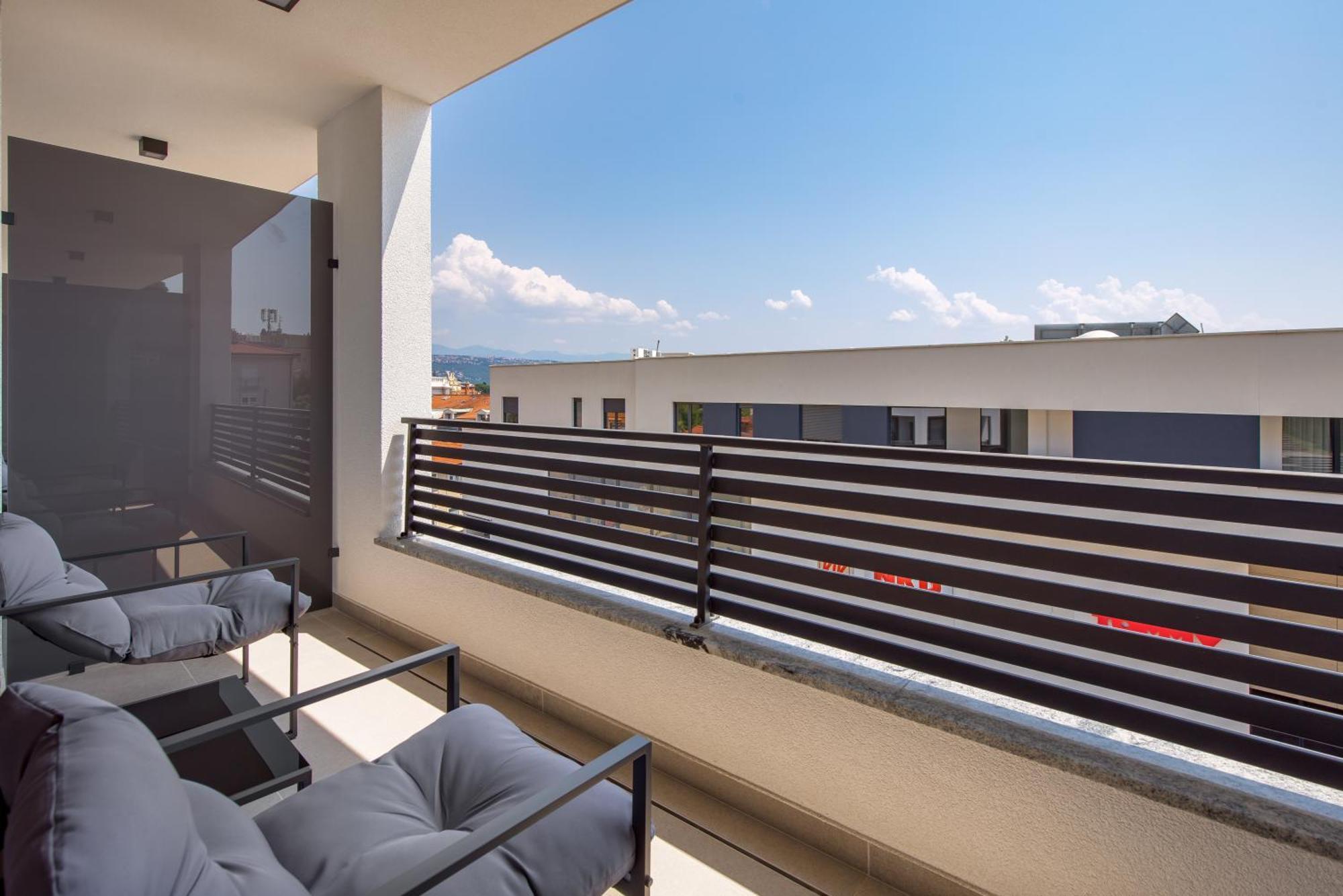 Belinda Apartments With Balcony & Private Parking Opatija Dış mekan fotoğraf