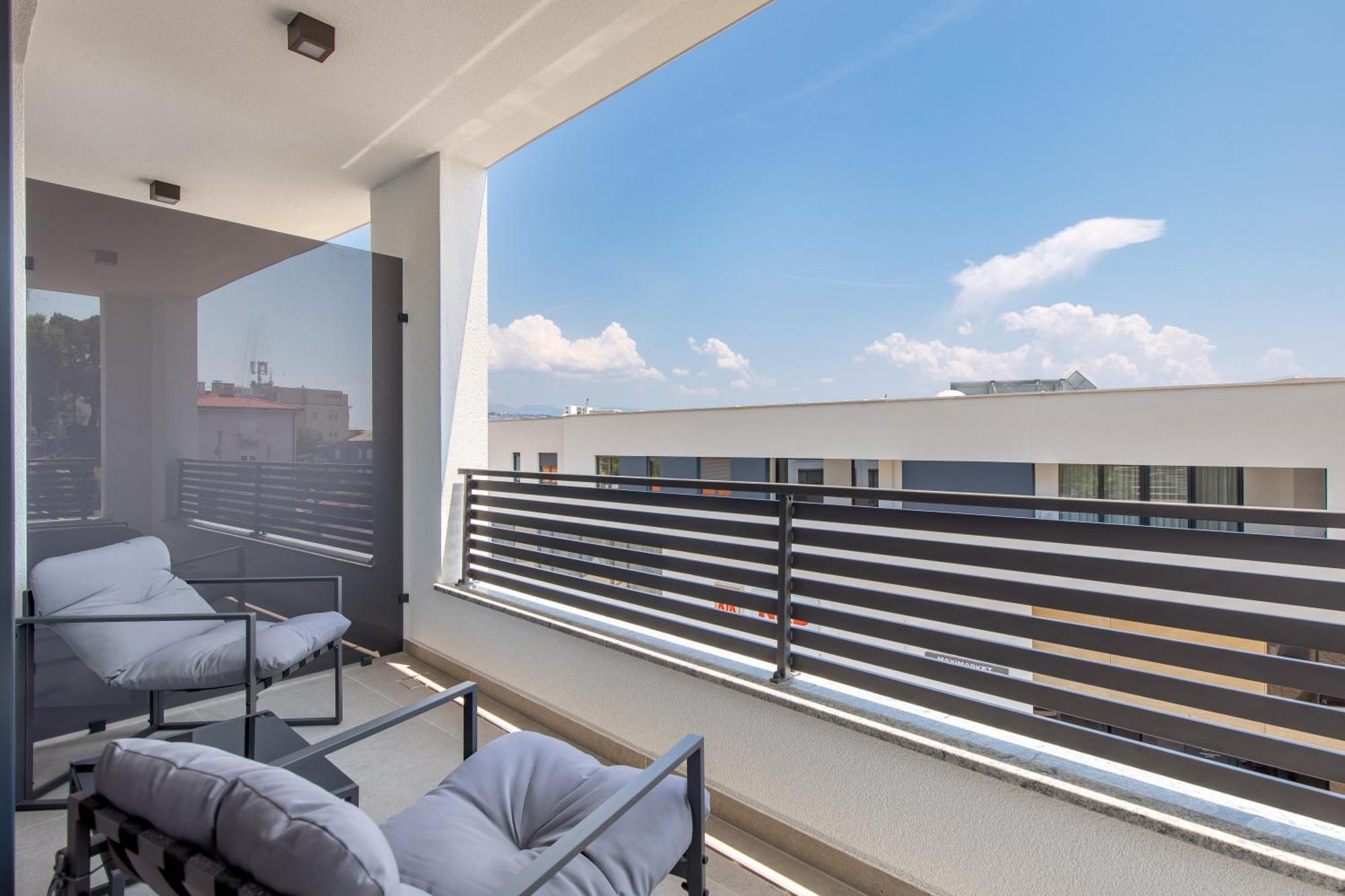 Belinda Apartments With Balcony & Private Parking Opatija Dış mekan fotoğraf